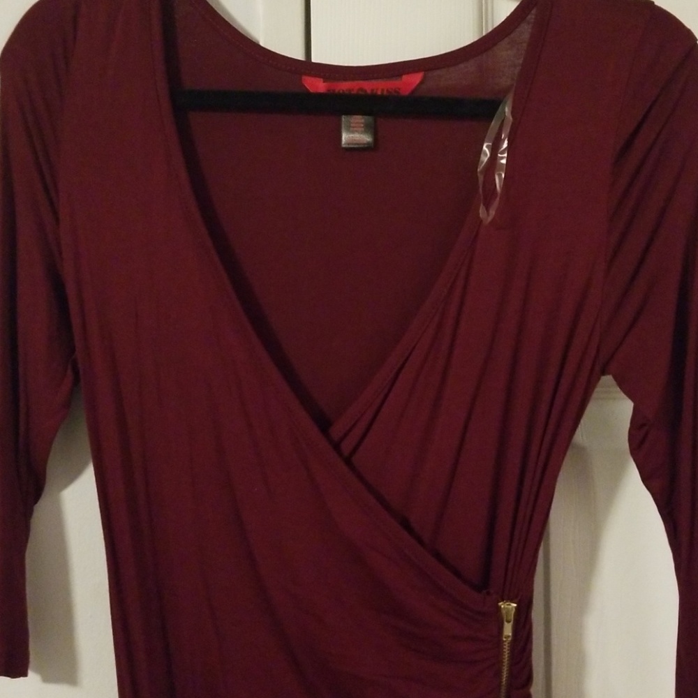 Dress - Picture 3 of 3